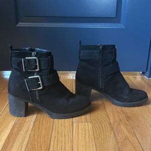 White Mountain Black Booties With Buckle Details Size 9.5